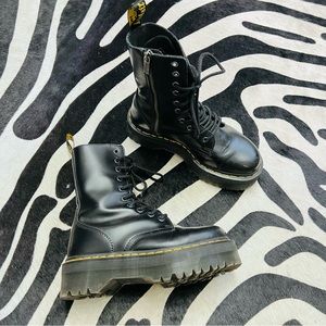 Dr. Martens Jadon Max